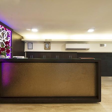Alpina Hotels & Suites Új-Delhi Kültér fotó