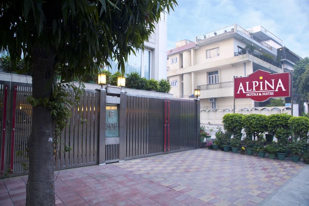Alpina Hotels & Suites Új-Delhi Kültér fotó
