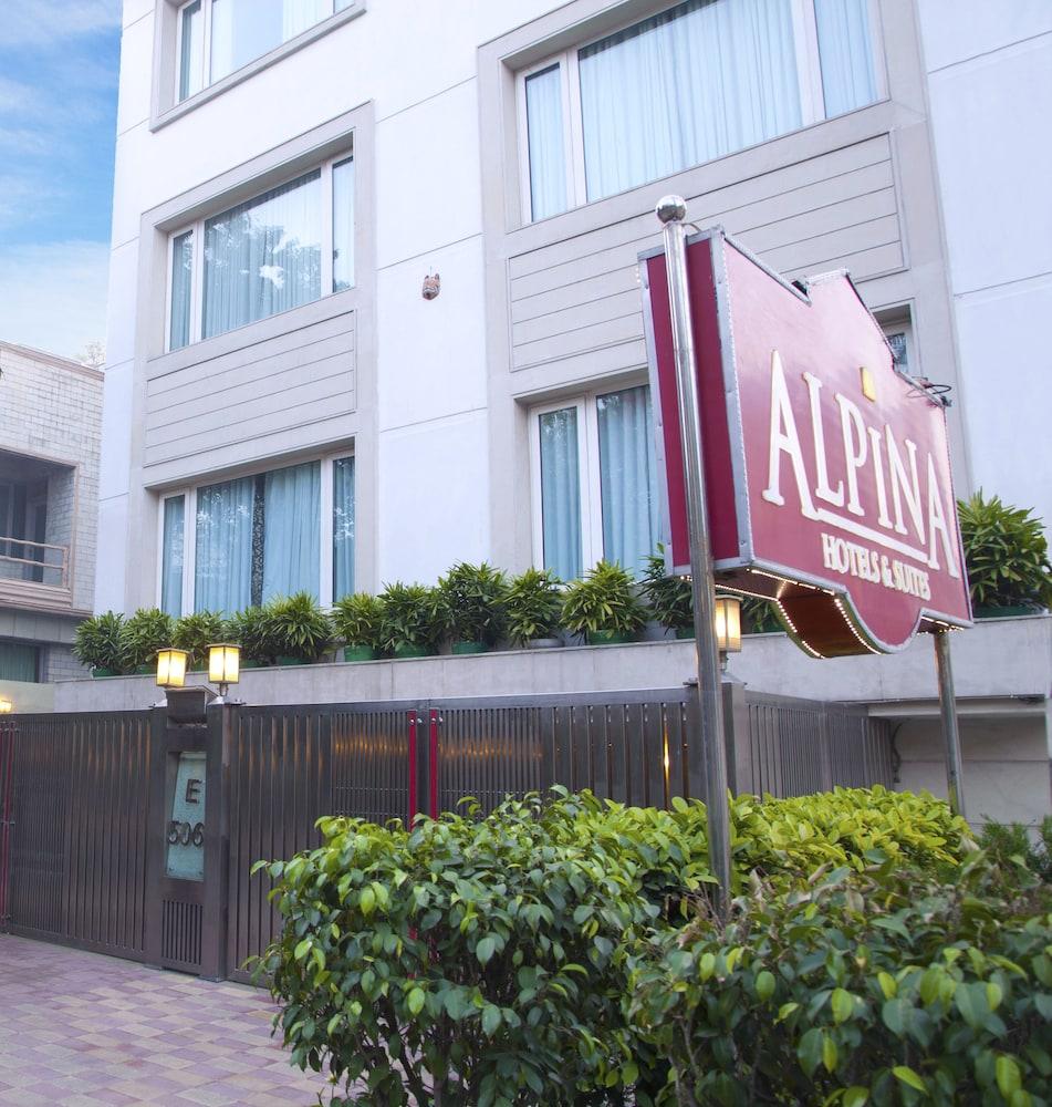 Alpina Hotels & Suites Új-Delhi Kültér fotó
