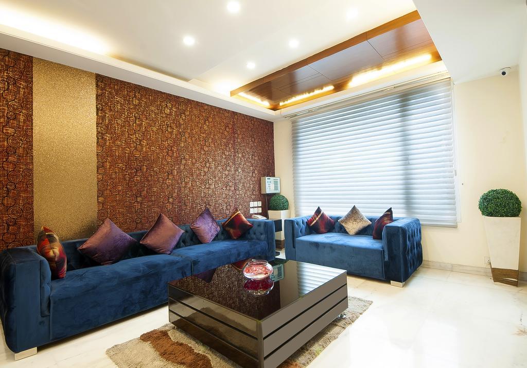 Alpina Hotels & Suites Új-Delhi Kültér fotó