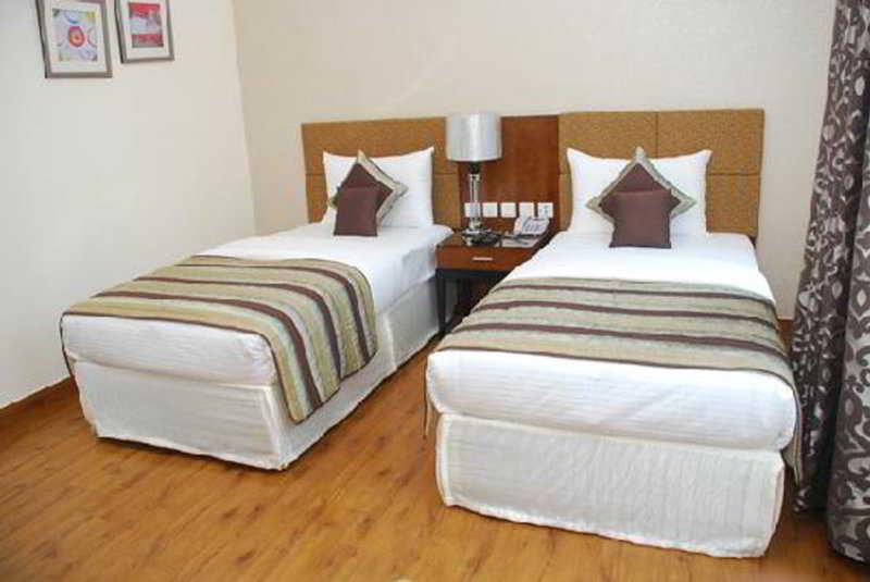 Alpina Hotels & Suites Új-Delhi Kültér fotó